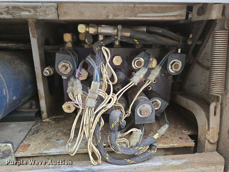 image for item EN3678 2000 MEC  1932ES scissor lift