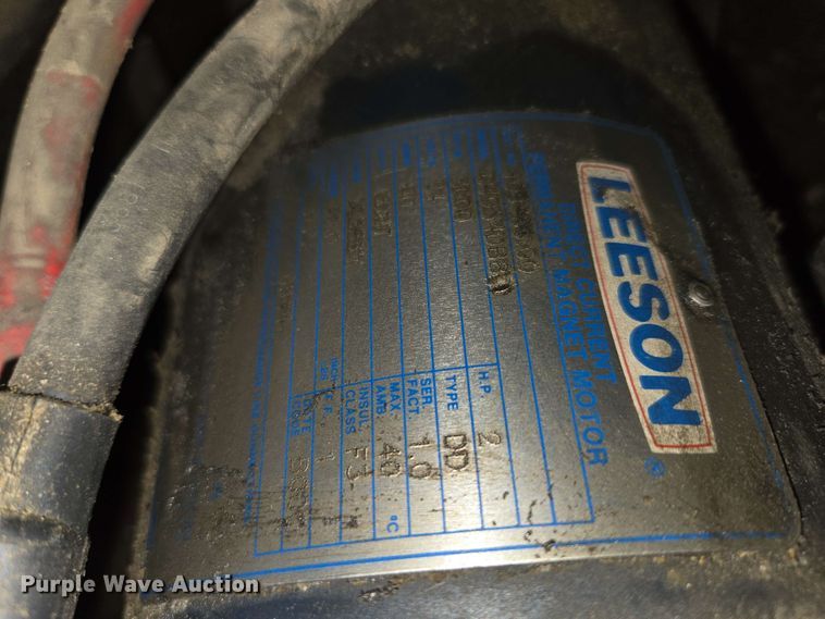 image for item EN3678 2000 MEC  1932ES scissor lift