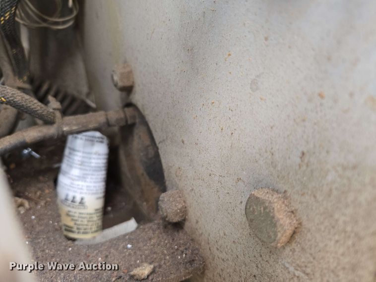 image for item EN3678 2000 MEC  1932ES scissor lift