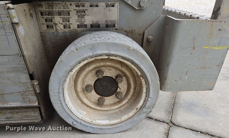 image for item EN3678 2000 MEC  1932ES scissor lift