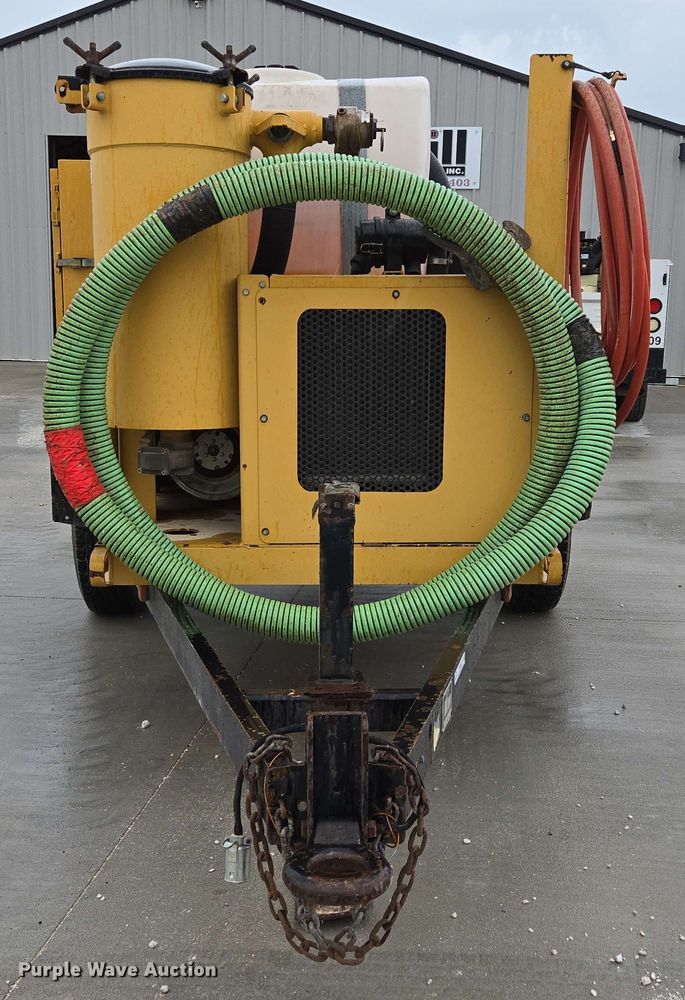 image for item EN3679 2005 Vermeer Ring-O-Matic 275 vacuum excavator