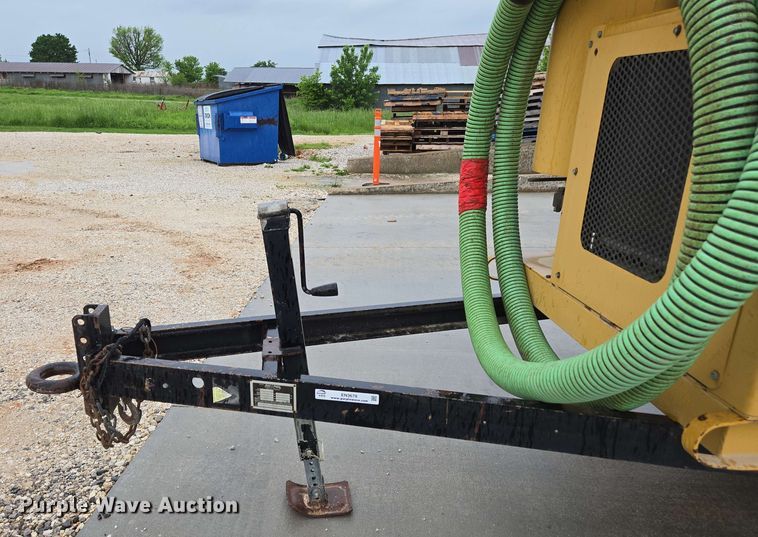 image for item EN3679 2005 Vermeer Ring-O-Matic 275 vacuum excavator