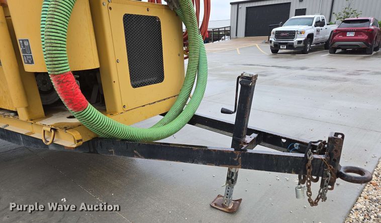 image for item EN3679 2005 Vermeer Ring-O-Matic 275 vacuum excavator