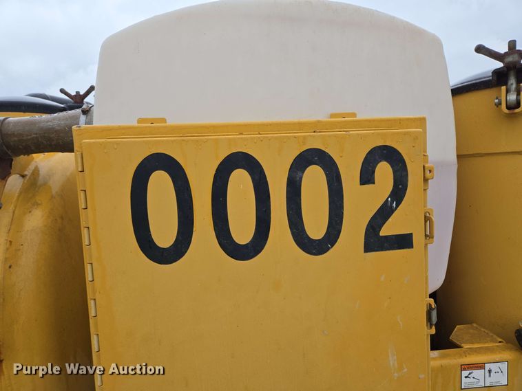 image for item EN3679 2005 Vermeer Ring-O-Matic 275 vacuum excavator