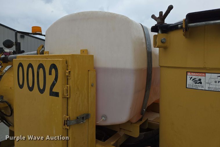 image for item EN3679 2005 Vermeer Ring-O-Matic 275 vacuum excavator