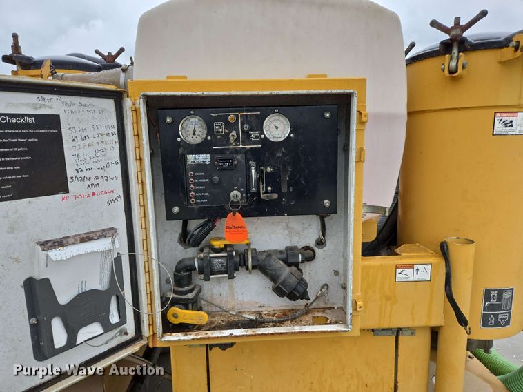 image for item EN3679 2005 Vermeer Ring-O-Matic 275 vacuum excavator