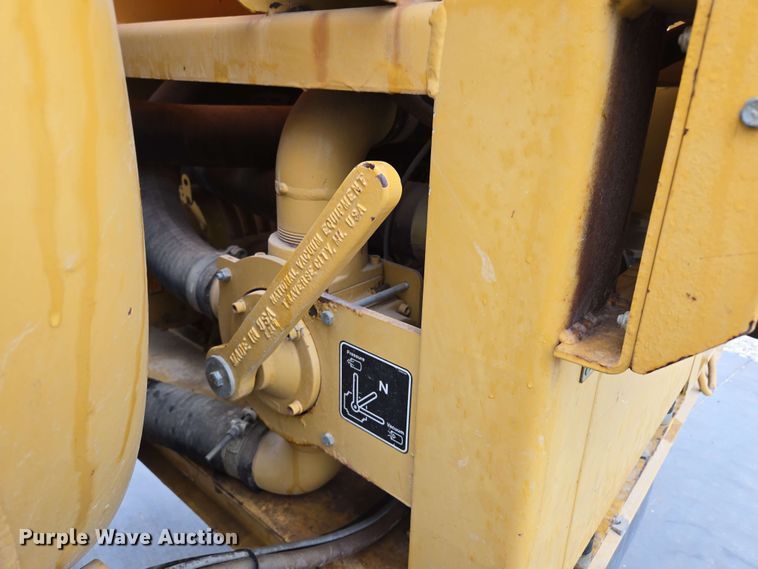 image for item EN3679 2005 Vermeer Ring-O-Matic 275 vacuum excavator