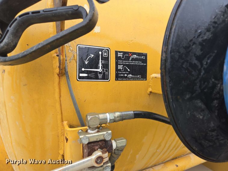 image for item EN3679 2005 Vermeer Ring-O-Matic 275 vacuum excavator