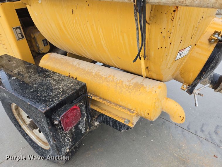 image for item EN3679 2005 Vermeer Ring-O-Matic 275 vacuum excavator