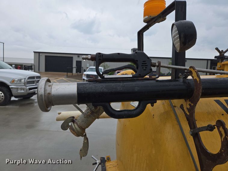 image for item EN3679 2005 Vermeer Ring-O-Matic 275 vacuum excavator