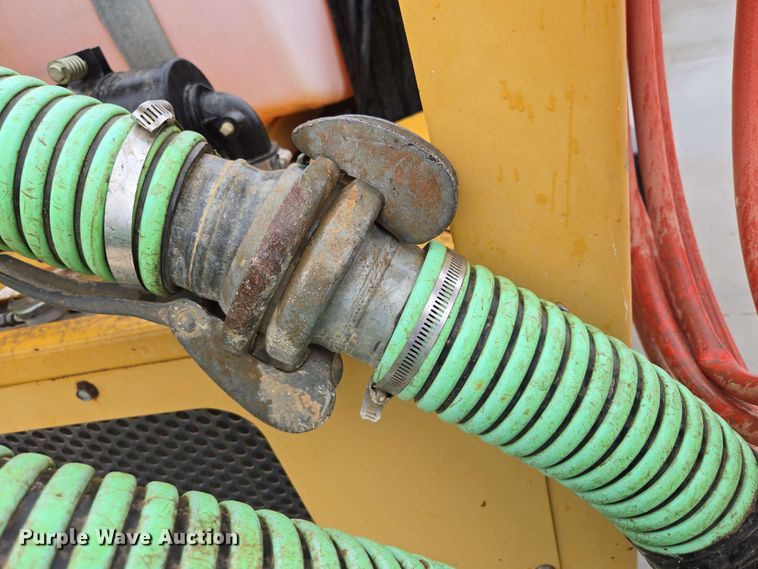 image for item EN3679 2005 Vermeer Ring-O-Matic 275 vacuum excavator