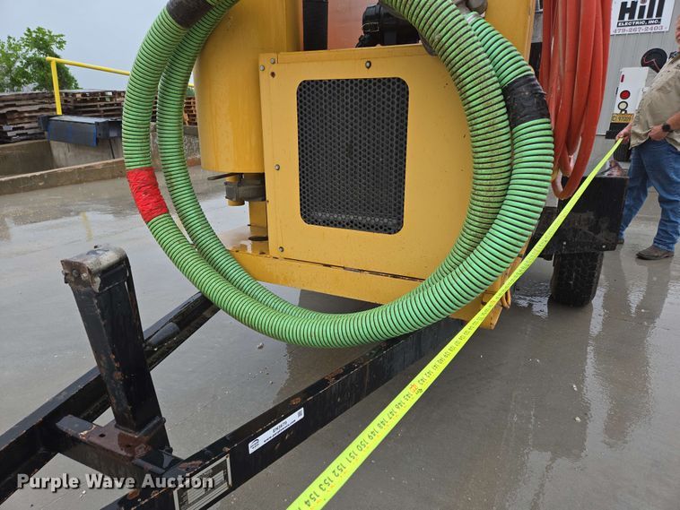 image for item EN3679 2005 Vermeer Ring-O-Matic 275 vacuum excavator