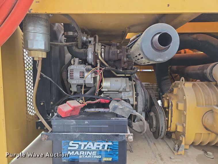 image for item EN3679 2005 Vermeer Ring-O-Matic 275 vacuum excavator