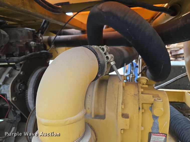 image for item EN3679 2005 Vermeer Ring-O-Matic 275 vacuum excavator