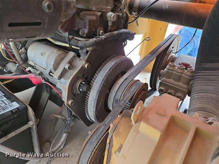 image for item EN3679 2005 Vermeer Ring-O-Matic 275 vacuum excavator