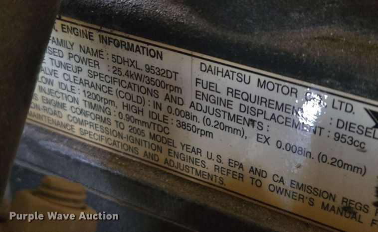 image for item EN3679 2005 Vermeer Ring-O-Matic 275 vacuum excavator