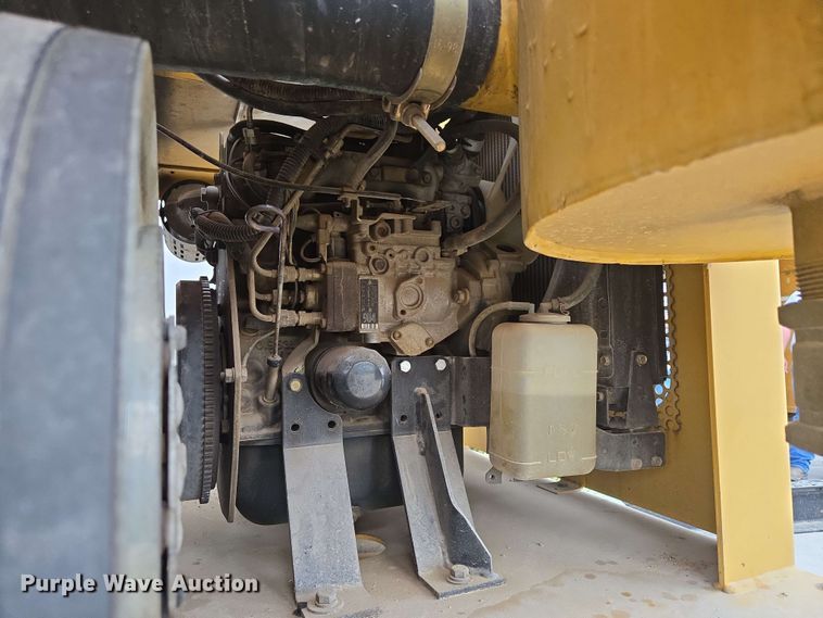 image for item EN3679 2005 Vermeer Ring-O-Matic 275 vacuum excavator