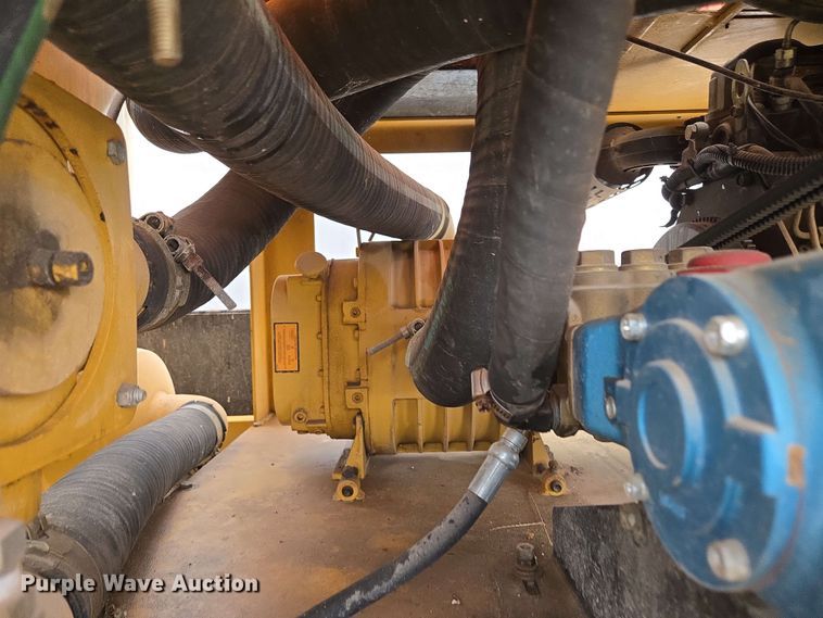 image for item EN3679 2005 Vermeer Ring-O-Matic 275 vacuum excavator