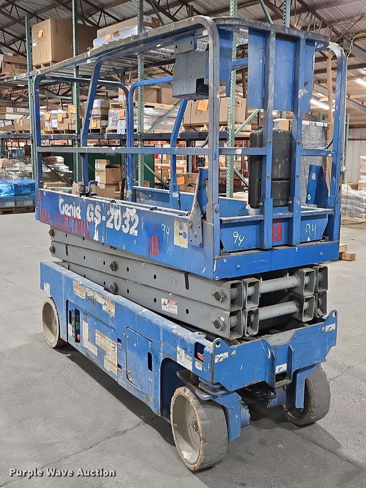 image for item EN3680 Genie GS-2032 scissor lift