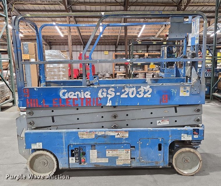 image for item EN3680 Genie GS-2032 scissor lift