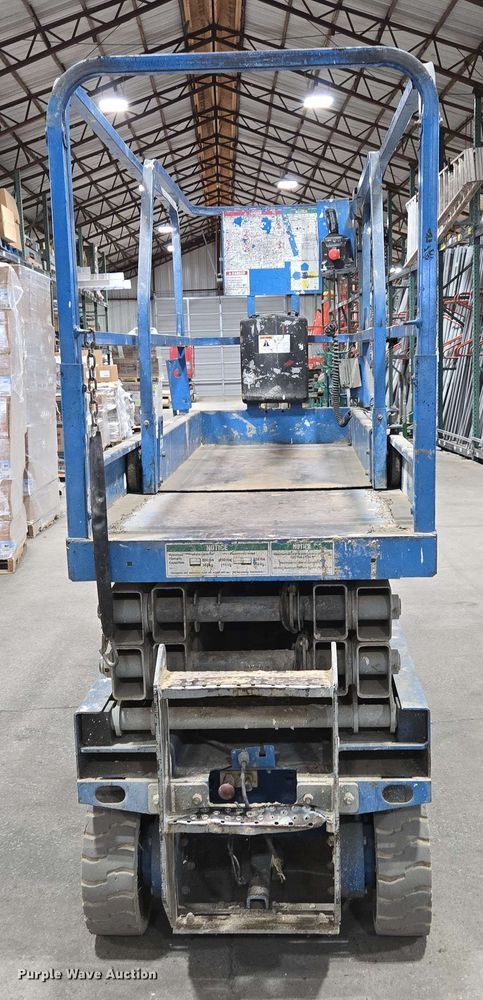 image for item EN3680 Genie GS-2032 scissor lift