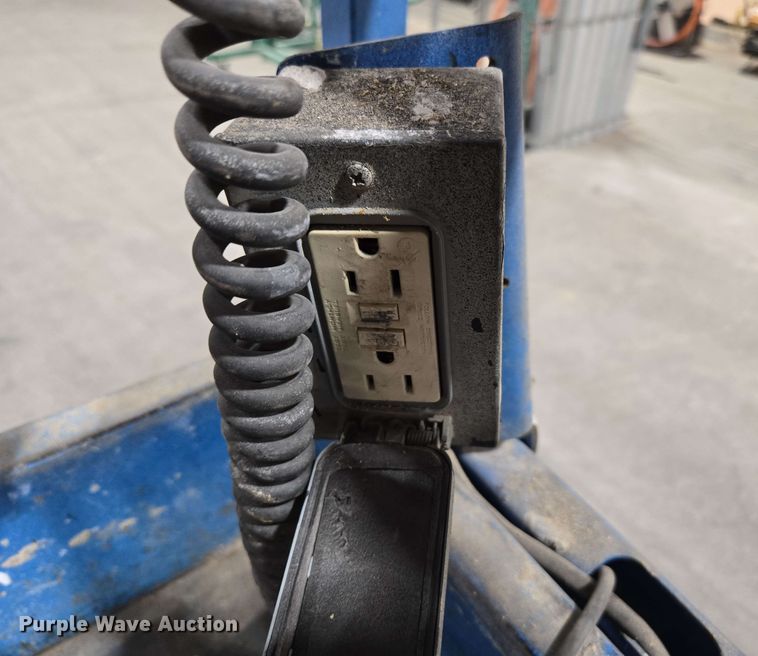 image for item EN3680 Genie GS-2032 scissor lift