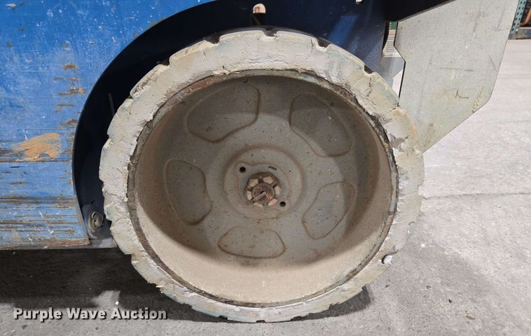 image for item EN3680 Genie GS-2032 scissor lift