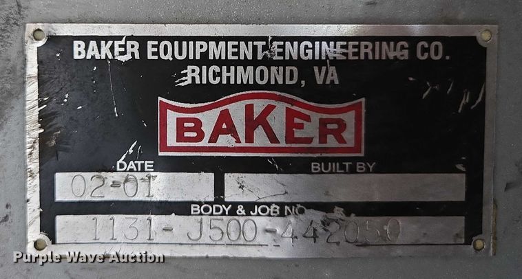 image for item EN3714 2001 GMC C6500 bucket truck