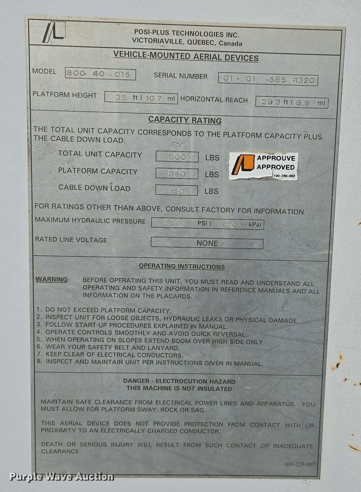 image for item EN3714 2001 GMC C6500 bucket truck