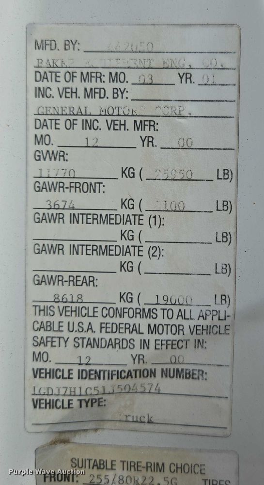 image for item EN3714 2001 GMC C6500 bucket truck