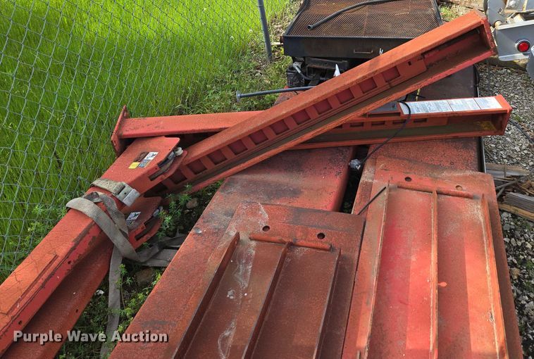 image for item EN3715 Ansi Automotive lift 