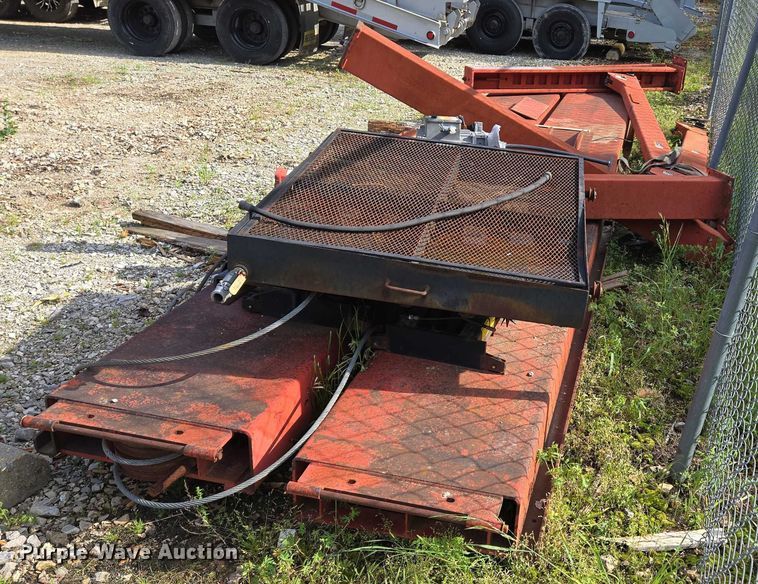 image for item EN3715 Ansi Automotive lift 