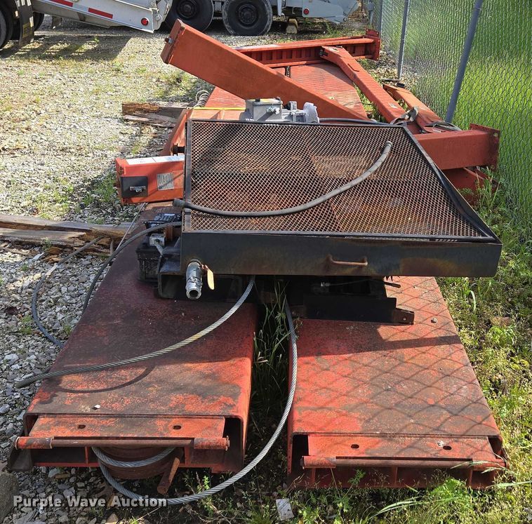 image for item EN3715 Ansi Automotive lift 