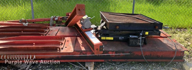 image for item EN3715 Ansi Automotive lift 