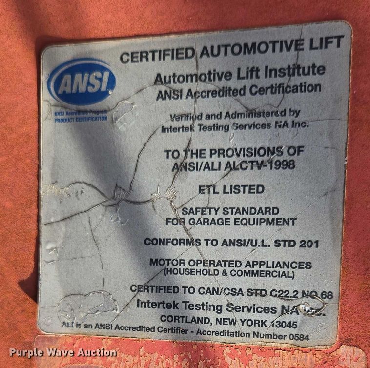 image for item EN3715 Ansi Automotive lift 
