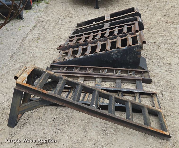 image for item EN3717 (8) steel trailer ramps
