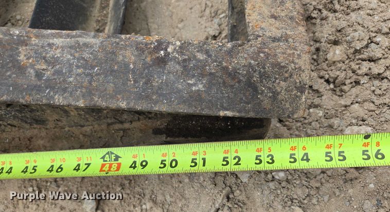 image for item EN3717 (8) steel trailer ramps