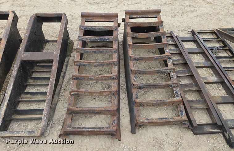 image for item EN3717 (8) steel trailer ramps