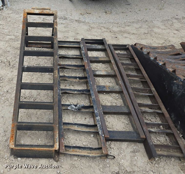 image for item EN3717 (8) steel trailer ramps