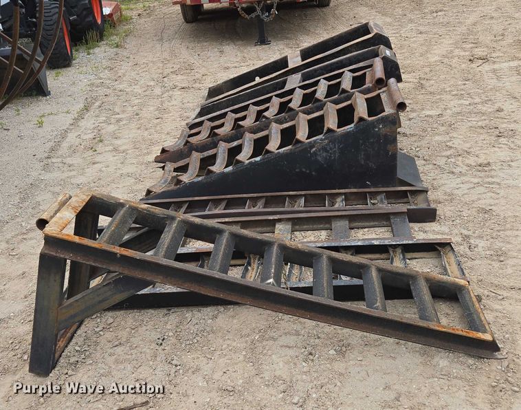 image for item EN3717 (8) steel trailer ramps