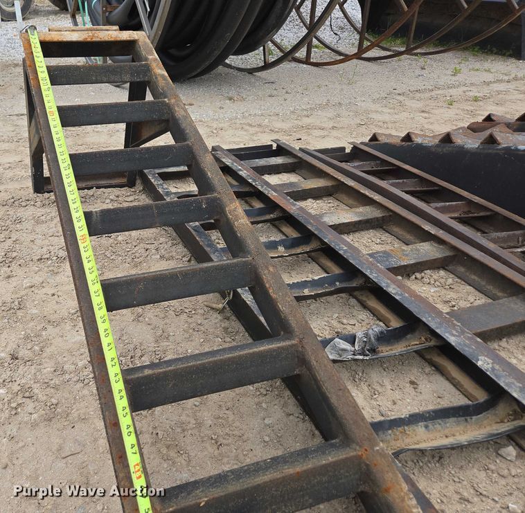 image for item EN3717 (8) steel trailer ramps