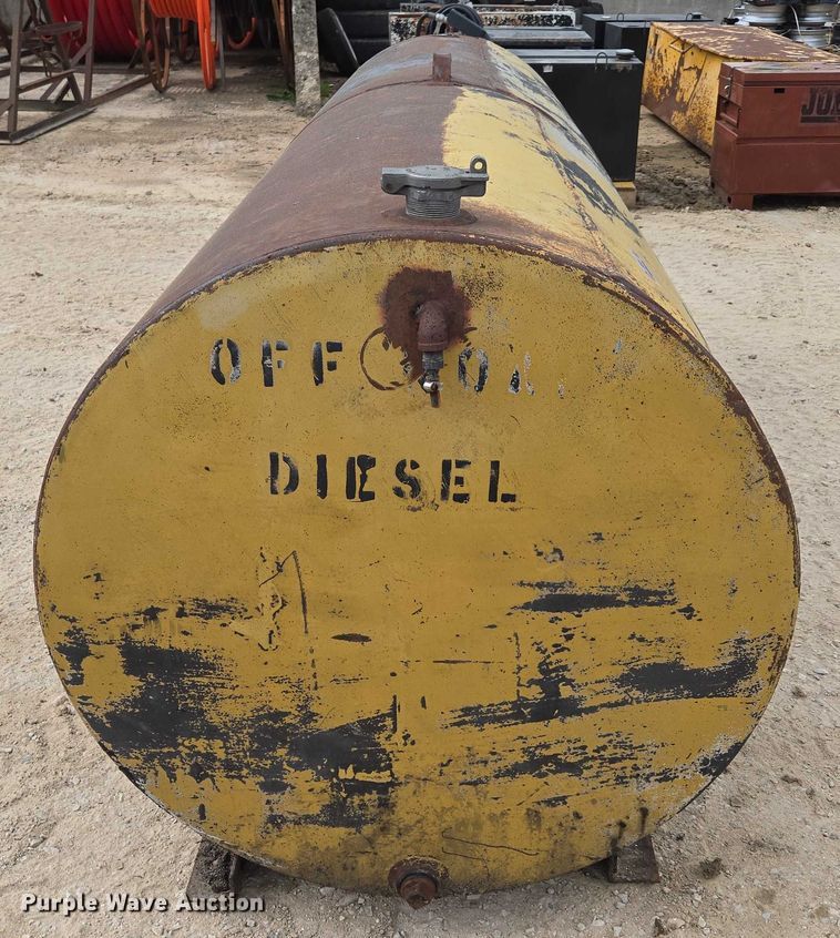 image for item EN3722 Oil storage tank