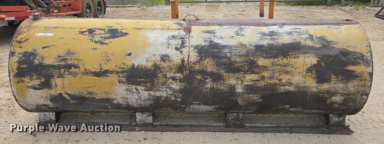 image for item EN3722 Oil storage tank