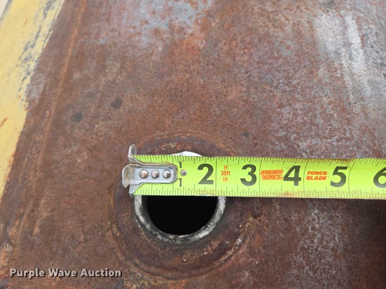 image for item EN3722 Oil storage tank