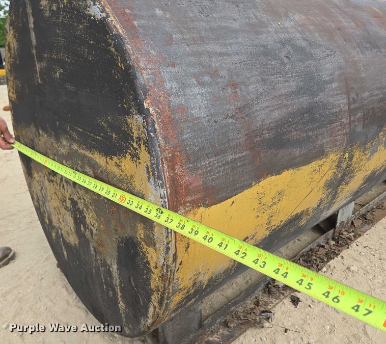 image for item EN3722 Oil storage tank