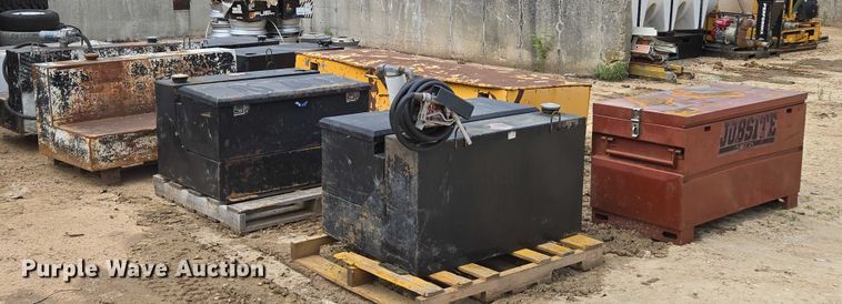 image for item EN3723 Truck parts