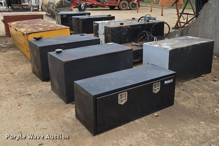 image for item EN3723 Truck parts