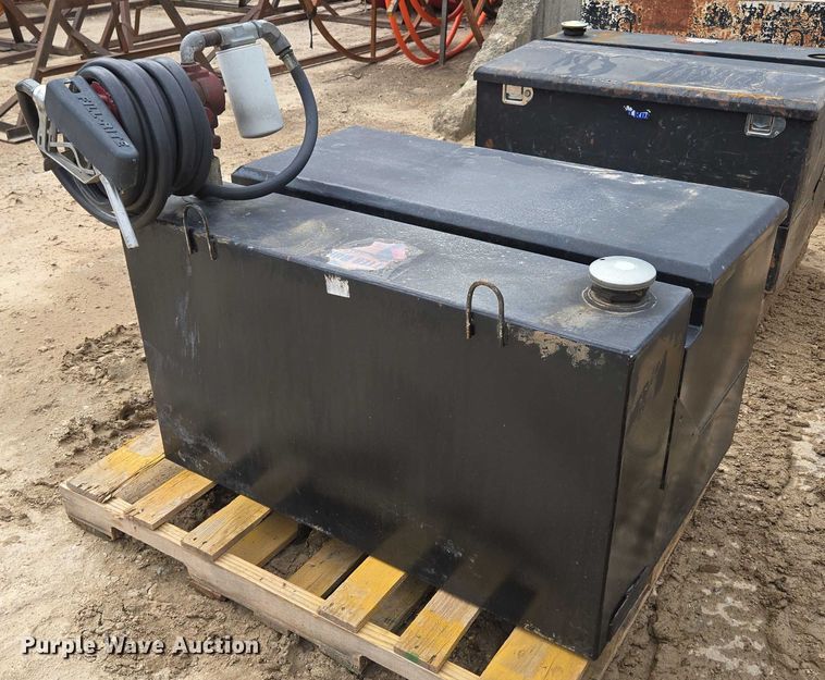 image for item EN3723 Truck parts