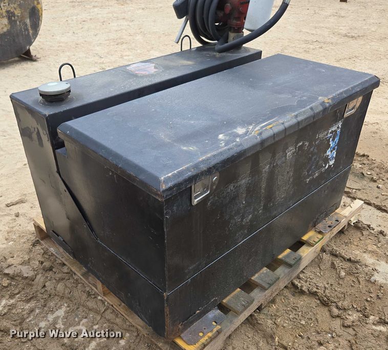 image for item EN3723 Truck parts