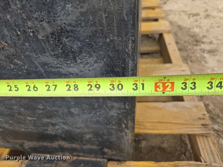 image for item EN3723 Truck parts